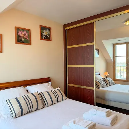 Le Cap -vue & Port - Confort *